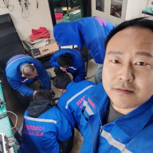 电机和电机控制器